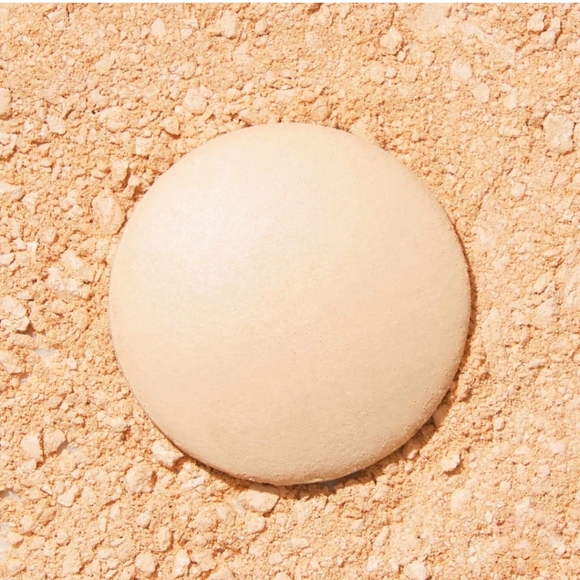 🦋 Laura Geller Baked Natural Glow Highlighter in 3 shades!!! - Picture 7 of 11